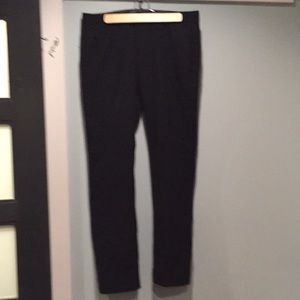Banana Republic Women’s dress pants. Black